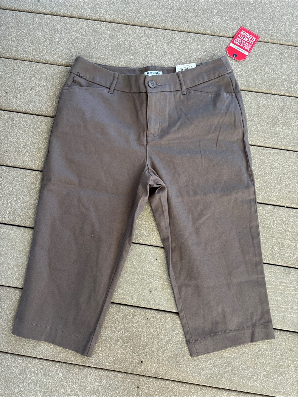 St. John's Bay Brown Women's Capris
